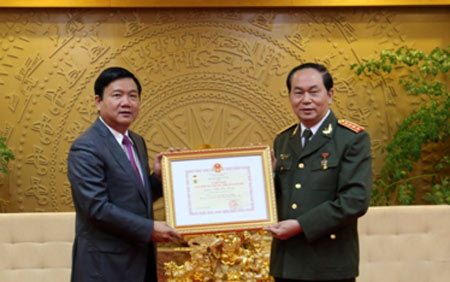 Mơ thấy công an