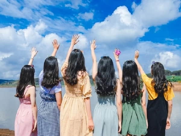 Mơ thấy bạn bè có điềm báo gì