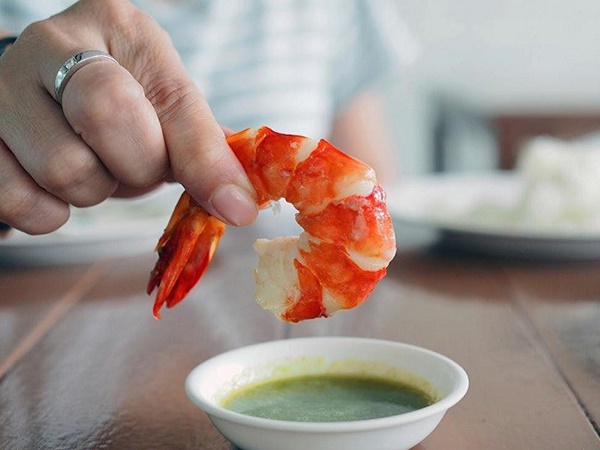 Mơ thấy ăn tôm là điềm báo gì, tất tay cặp số đẹp nào?