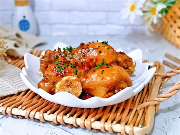 Nằm mơ thấy ăn thịt gà đánh con gì giúp anh em sớm thắm đậm?
