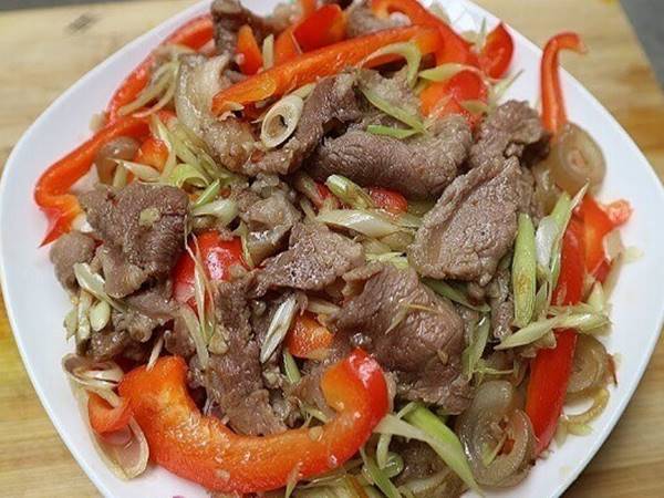 Nằm mơ thấy ăn thịt mèo là điềm báo tốt hay xấu? Đánh số mấy 2