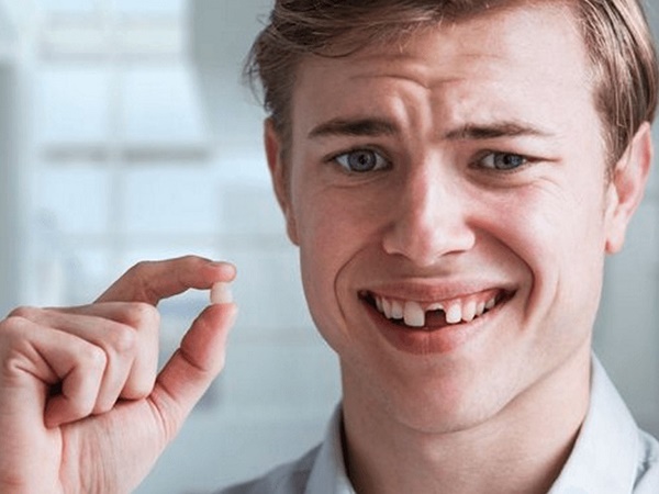 Mơ gãy răng đánh con gì lấy hên, báo mộng trước điềm gì?