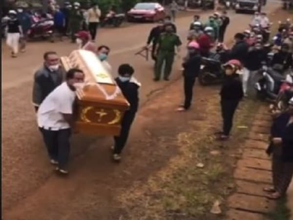 Con số may mắn liên quan khi nhìn thấy 4 người khiêng quan tài