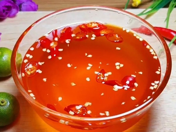 Nằm mơ thấy nước mắm có điềm báo như nào?
