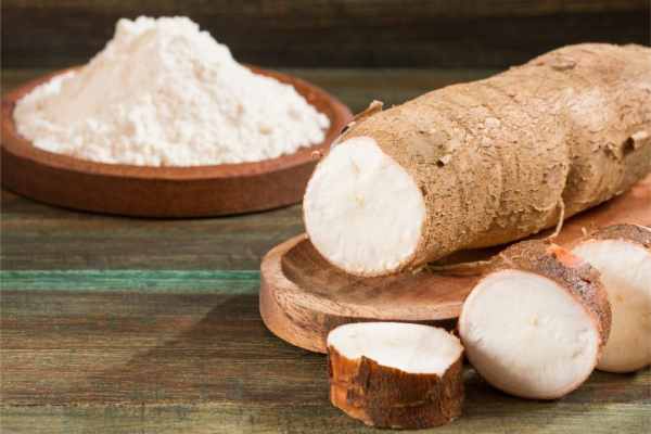 Mộng thấy mình mang củ sắn cho người khác