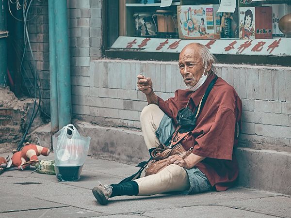 Nằm mơ thấy người ăn mày hé lộ nhiều bí ẩn
