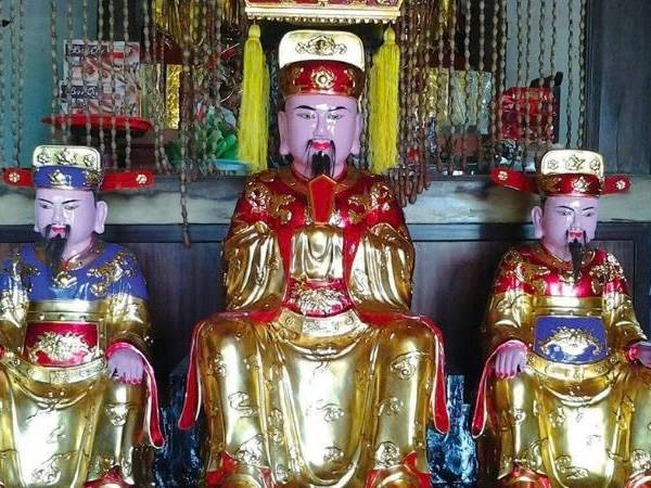 Chiêm bao thấy Ngọc Hoàng ban phước cho mình