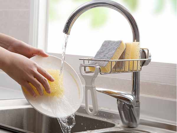 Chiêm bao thấy rửa bát sạch sẽ và sáng bóng