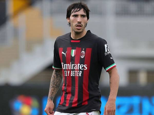 Tin MU: Man United tính toán chiêu mộ Sandro Tonali